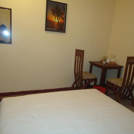 Guest House Kaduwela Bagian luar foto