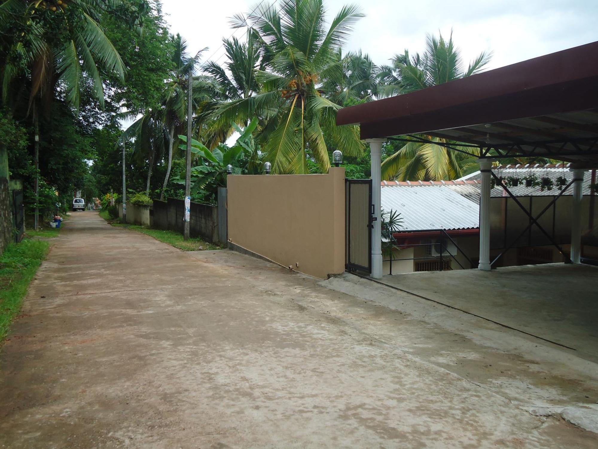 Guest House Kaduwela Bagian luar foto