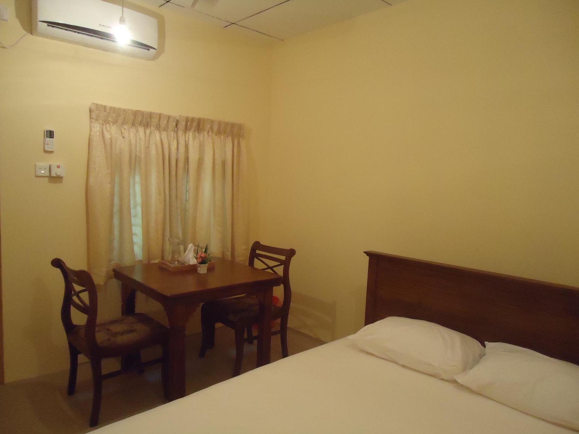 Guest House Kaduwela Bagian luar foto